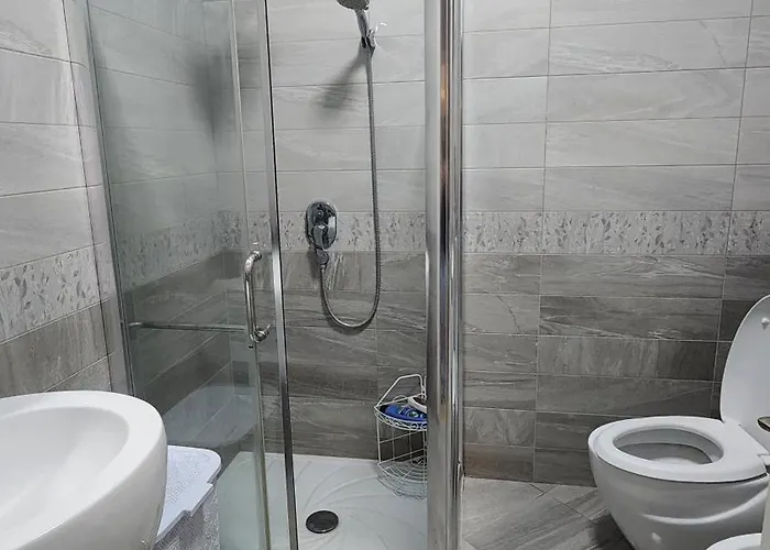 Kalpazo Stadiumi 4* 地拉那
