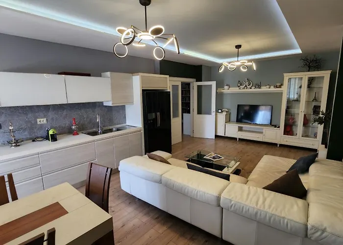 Kalpazo Stadiumi 4* 地拉那